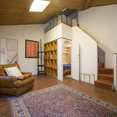 Top Location Lucca Apartment Bagian luar foto