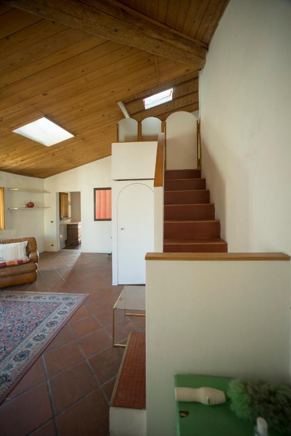 Top Location Lucca Apartment Bagian luar foto