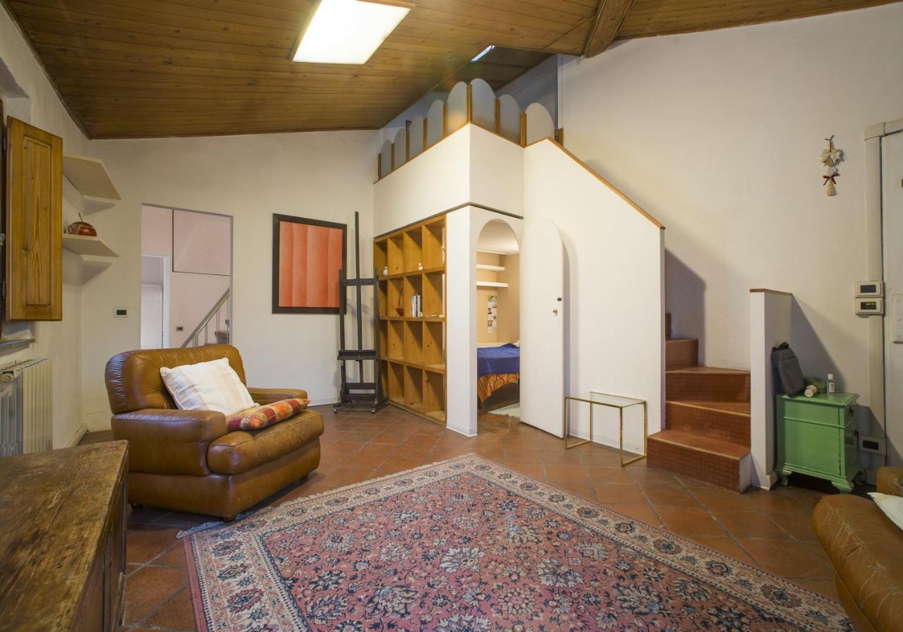 Top Location Lucca Apartment Bagian luar foto