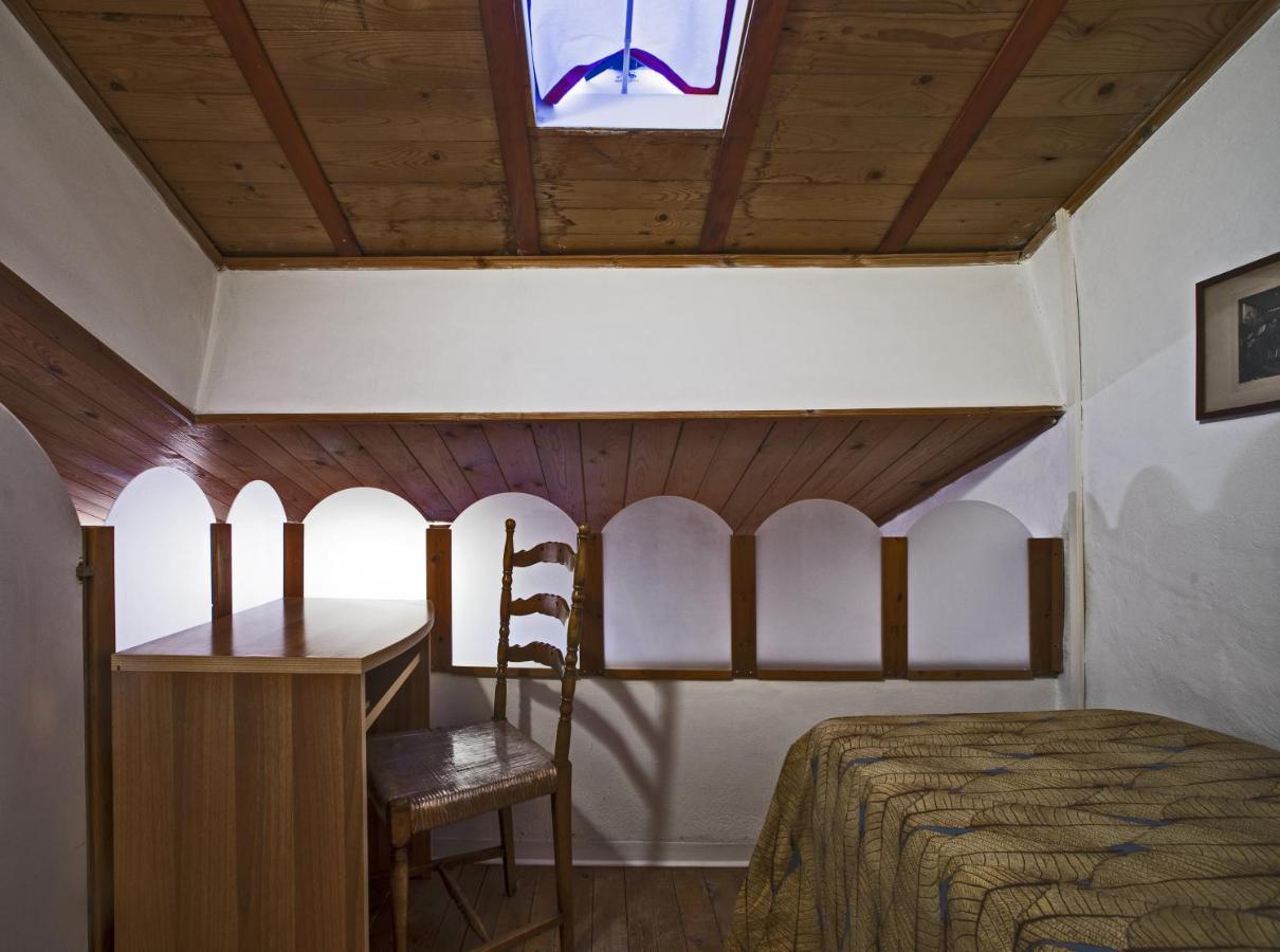 Top Location Lucca Apartment Bagian luar foto